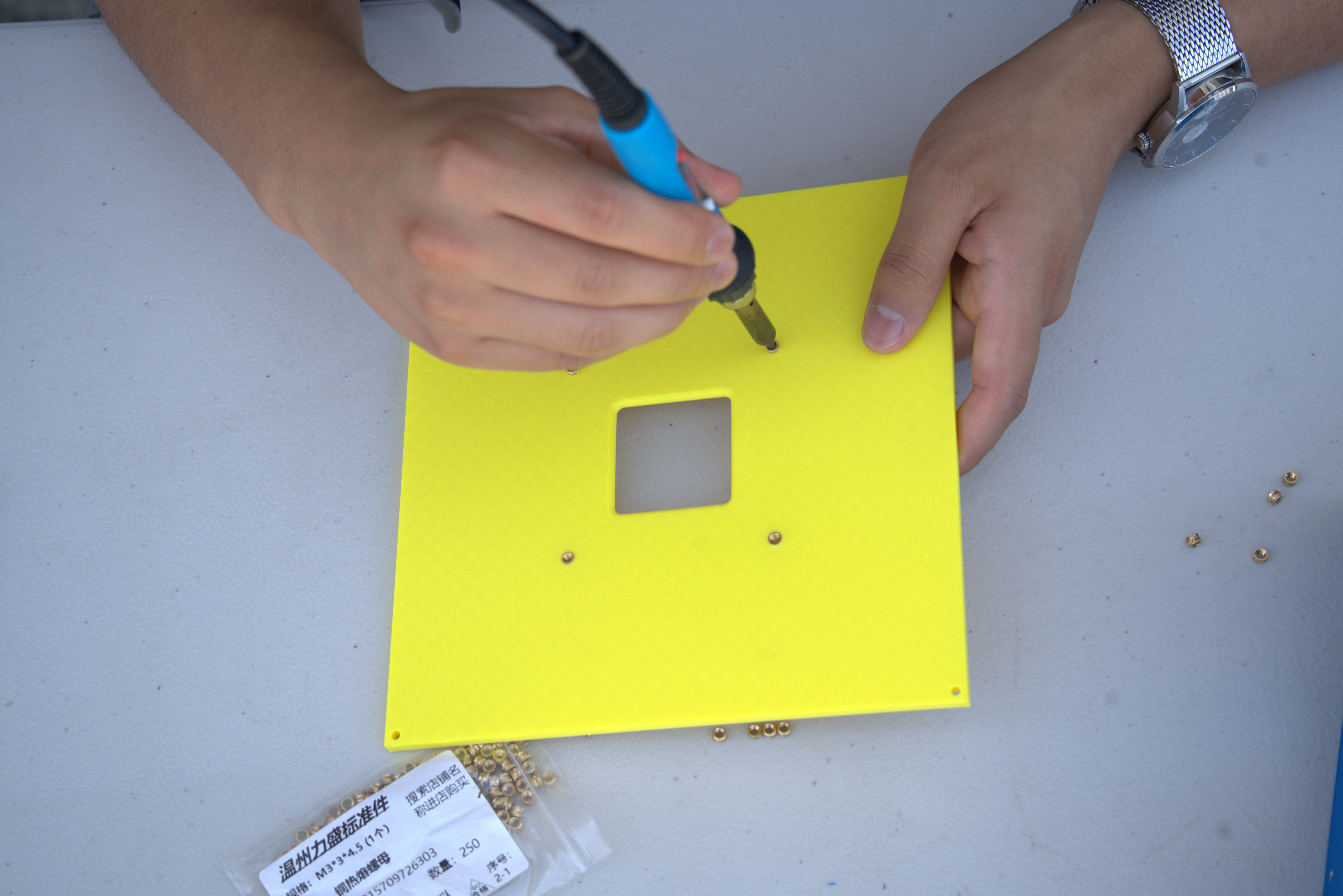 Heat-set insert locations on the top plate